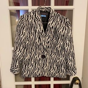 Liz Claiborne, Black & White Print Blazer